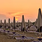 Retreat For Up To 6 Guests-beahost Lägenhet Bibione