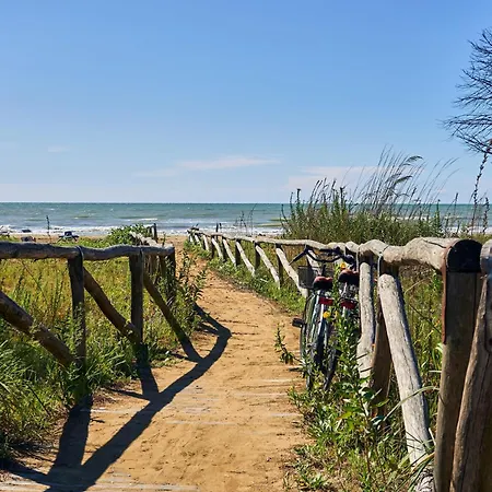 Appartamento Retreat For Up To 5 Guests-beahost Bibione