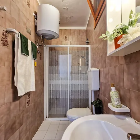 Retreat For Up To 5 Guests-beahost *